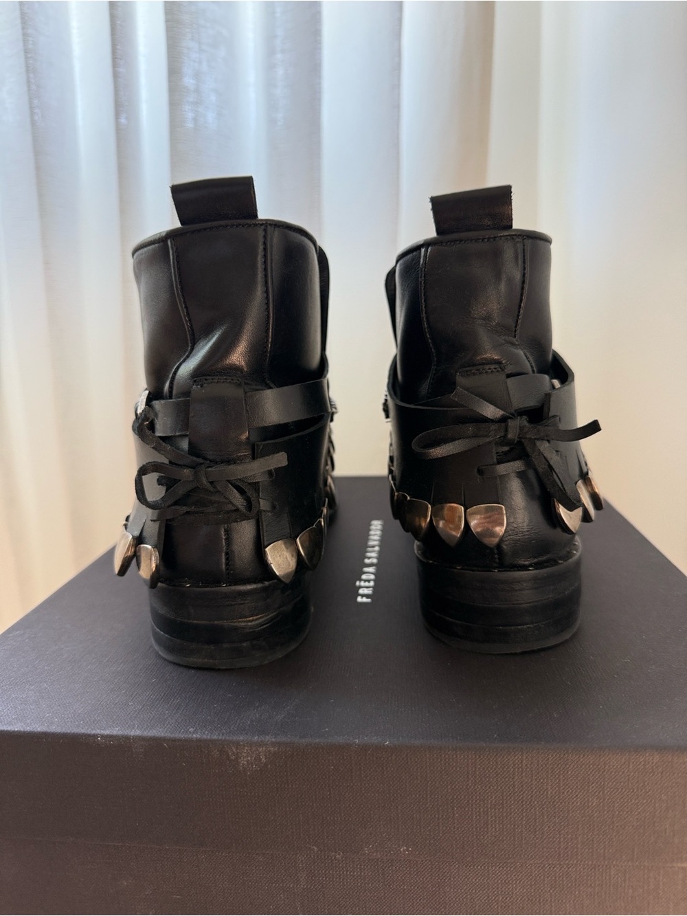 Freda Salvador Star Bootie — Black Leather — Silver Chain & Stud Detail - size 8 - Picture 10 of 11